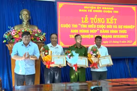 Kbang trao giải cho 67 tập thể, cá nhân xuất sắc thi tìm hiểu về Anh hùng Núp