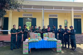 Bộ đội Biên phòng Gia Lai trao đổi tình hình với lực lượng bảo vệ biên giới tỉnh Ratanakiri 