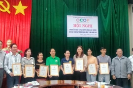 Ia Grai và Kbang trao giấy chứng nhận cho 16 sản phẩm đạt OCOP 3 sao