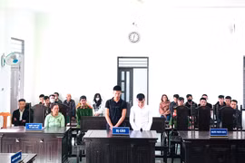 2 đối tượng lãnh án vì tàng trữ trái phép chất ma túy