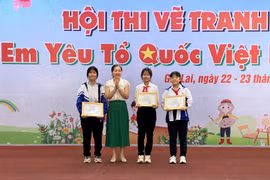 358 thiếu nhi Pleiku thi vẽ tranh “Em yêu Tổ quốc Việt Nam”