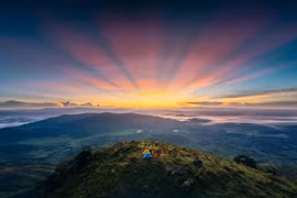 Gia Lai thơ mộng nhìn từ đỉnh núi Chư Nâm