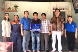 An Khê trao hơn 190 triệu đồng hỗ trợ học sinh mắc bệnh hiểm nghèo