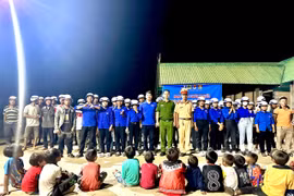 Tuyên truyền pháp luật về giao thông và phòng-chống ma túy cho người dân Kông Chro