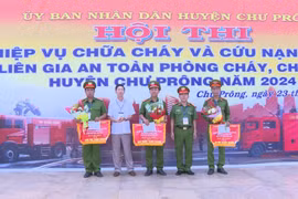 Chư Prông thi nghiệp vụ chữa cháy và cứu nạn, cứu hộ