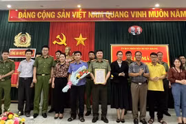 Ra mắt Đội xung kích chuyển đổi số và tuyên truyền pháp luật huyện Kbang