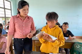 Ia Pa: Cậu bé lớp 4 dũng cảm cứu 2 học sinh lớp 12 bị nước cuốn