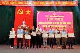 Kbang khen thưởng 24 tập thể, cá nhân xuất sắc trong thực hiện các mô hình nông nghiệp