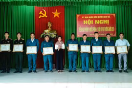 Krông Pa và Chư Sê tổng kết công tác quốc phòng, quân sự địa phương năm 2023