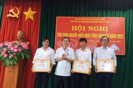 Phú Thiện tôn vinh 58 cá nhân, tập thể trong phong trào hiến máu tình nguyện