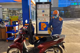 Chiều 6-6, giá xăng tiếp tục giảm từ 540-610 đồng/lít
