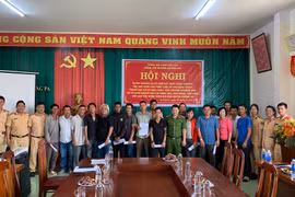 Krông Pa ký cam kết về bảo đảm trật tự an toàn giao thông trong khai thác, vận chuyển khoáng sản