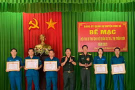 26 thí sinh thi Bí thư chi bộ quân sự xã giỏi