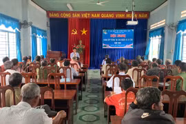 Cung cấp thông tin cho 63 người có uy tín huyện Kông Chro