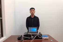 Bắt quả tang đối tượng sử dụng trạm BTS giả phát tán tin nhắn rác