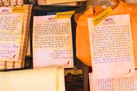 'Trạm sạc tinh thần' để những vết thương lành qua thư tay ngay trung tâm TP.HCM