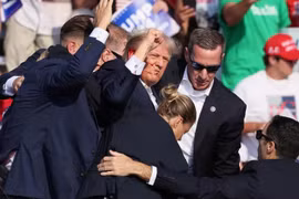 Lãnh đạo quốc tế lên án mạnh mẽ sau khi ông Donald Trump bị ám sát hụt gây chấn động