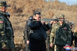 Ông Kim Jong-un ra lệnh quân đội sẵn sàng chiến tranh sau cảnh báo mới