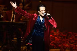 Hà Anh Tuấn gây ấn tượng mạnh tại Singapore