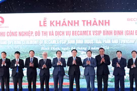Chủ tịch Quốc hội Vương Đình Huệ dự khánh thành Becamex VSIP Bình Định