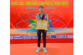 Võ sĩ Ksor Phuk: Trưởng thành nhờ khổ luyện