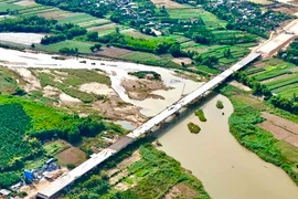 Hình hài cầu dài nhất cao tốc Quảng Ngãi - Hoài Nhơn