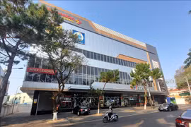 Trung tâm ngoại ngữ ở Gia Lai ngừng hoạt động, hàng chục phụ huynh mòn mỏi đòi tiền học phí