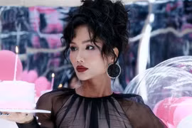 H'Hen Niê: Nếu không thành hoa hậu, tôi đã sinh con thứ 5