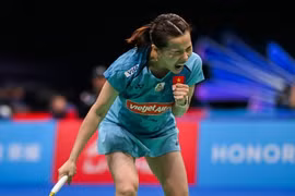 Loại tay vợt tài năng người Mỹ, Nguyễn Thùy Linh vào tứ kết cầu lông Đức mở rộng