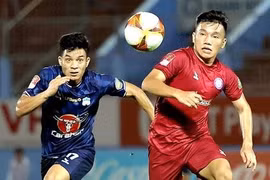 HLV Vũ Tiến Thành nhận tiếp viện giờ hiểm, bao giờ HAGL thoát đáy bảng?