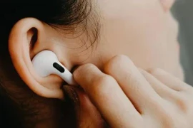 iOS 18 cho tùy chỉnh mức độ khử tiếng ồn của tai nghe AirPods