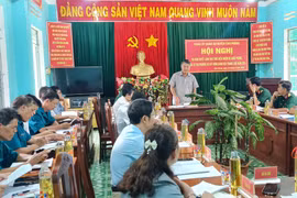 Chư Prông 100% chi bộ quân sự xã, thị trấn có chi ủy