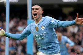 Foden xuất sắc, Man City thắng ngược Man Utd