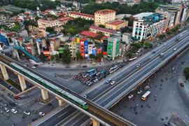 Kết luận của Bộ Chính trị về xây dựng kết cấu hạ tầng đồng bộ