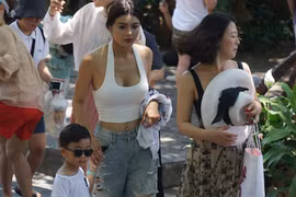 Đón 8 triệu lượt khách trong dịp nghỉ lễ 30-4 và 1-5