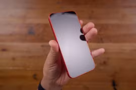 Apple phát triển màn hình chống chói cho iPhone 17