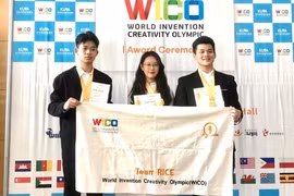 Những bông hoa trong vườn Bác - Bài 1: Nỗ lực cho những khát khao