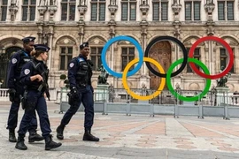 Chuẩn bị cho Olympic Paris 2024, Pháp loại 800 người khỏi lực lượng phục vụ vì lo ngại an ninh