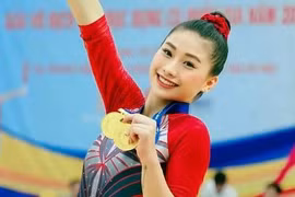 Vẻ nóng bỏng của hot girl thể dục dụng cụ tố bị cắt phế tiền thưởng