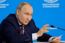 Tổng thống Nga Putin miễn nhiệm bốn thứ trưởng Bộ Quốc phòng