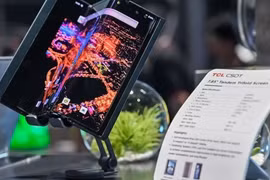 Chiếc điện thoại gập ba đầu tiên trên thế giới