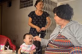 Sống ở TP.HCM: Vào thế giới cư xá, 'giờ có cho vàng cũng không bỏ đi'