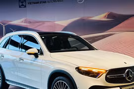 Mercedes Việt Nam triệu hồi gần 1.800 xe GLC, C-Class để khắc phục lỗi cầu chì