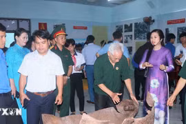 Quảng Nam: Trưng bày hình ảnh, hiện vật 'Huyền thoại Trường Sơn'