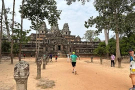 Một lần 'chạm' Angkor Bài cuối: Chạy bộ ở Angkor