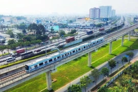 TP.HCM tính xây đường dọc hành lang tuyến metro số 1