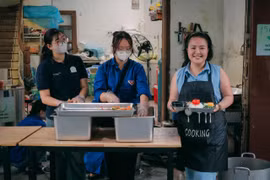 Suất cơm 0 đồng tiếp thêm sức để bệnh nhân chiến đấu với bệnh tật