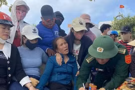 Tàu cá va chạm tàu hàng làm 1 người tử vong, 2 người mất tích