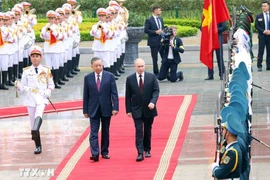 Chủ tịch nước Tô Lâm chủ trì lễ đón chính thức Tổng thống Nga Vladimir Putin