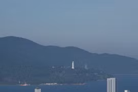 Đà Nẵng tạm dừng tham quan bán đảo Sơn Trà do mưa lớn